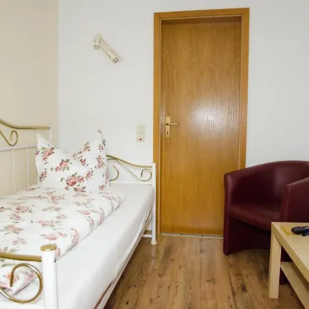 Regina - Inh. Monique Kluge 3* Gotha